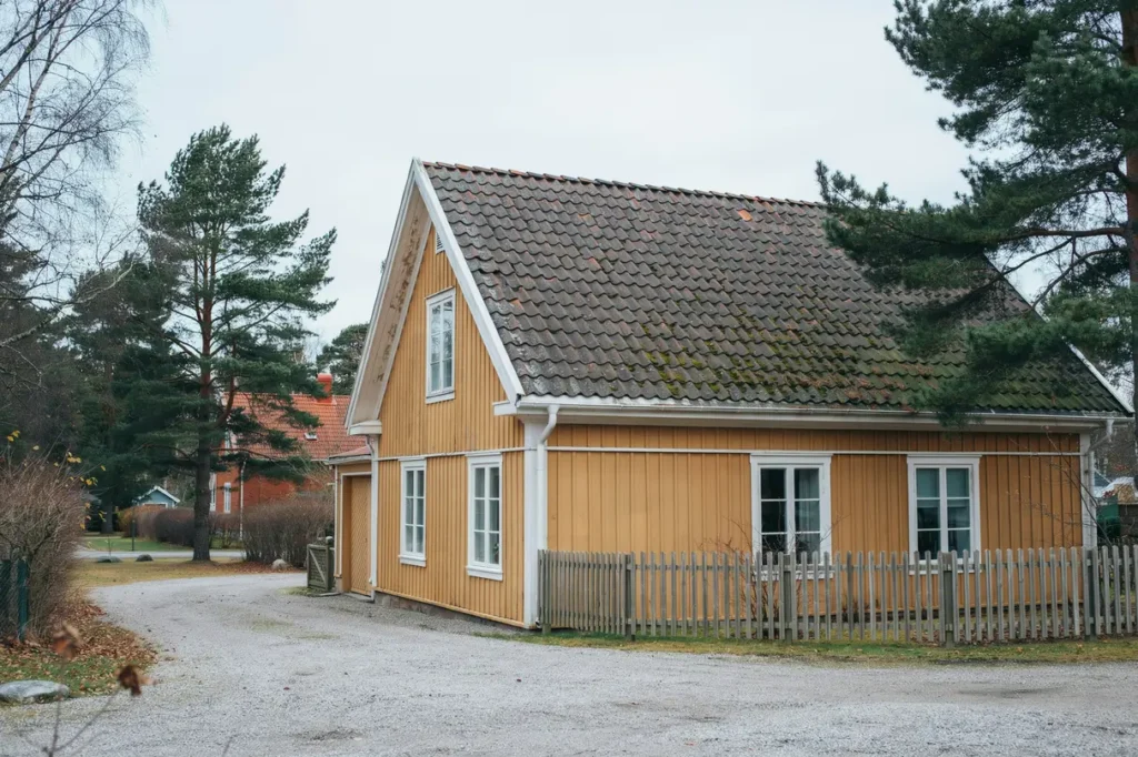 takventilation som fungerar tecken p d ligt luftfl de och smarta l sningar f r svenska hus